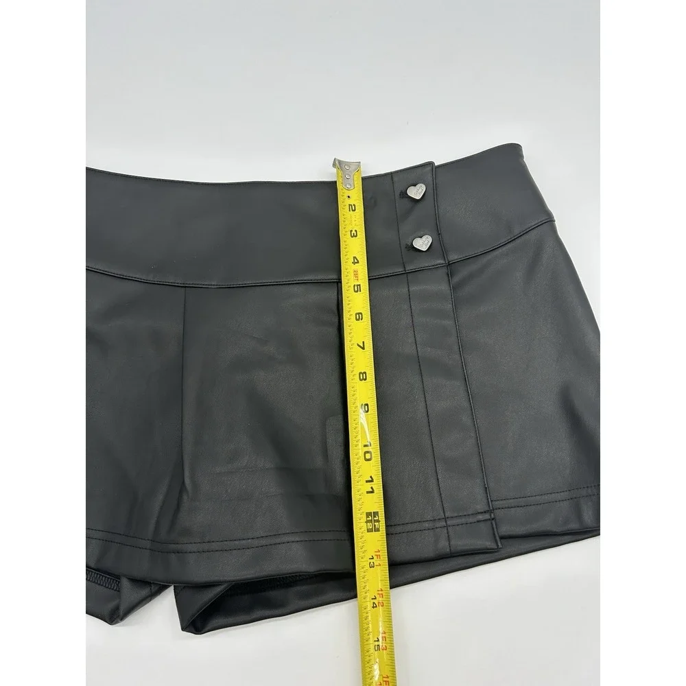 CELEBRITY PINK - SIZE: XL- Black Faux‎ Leather Wide Waistband Pleated Skort -NEW